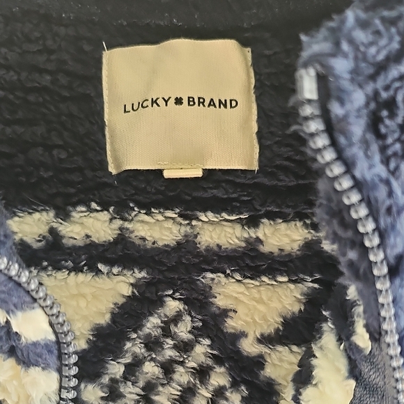 NWT Lucky Brand Geo Print Faux Fur Zip Teddy Jacket Large. Navy/Ivory - Picture 9 of 16